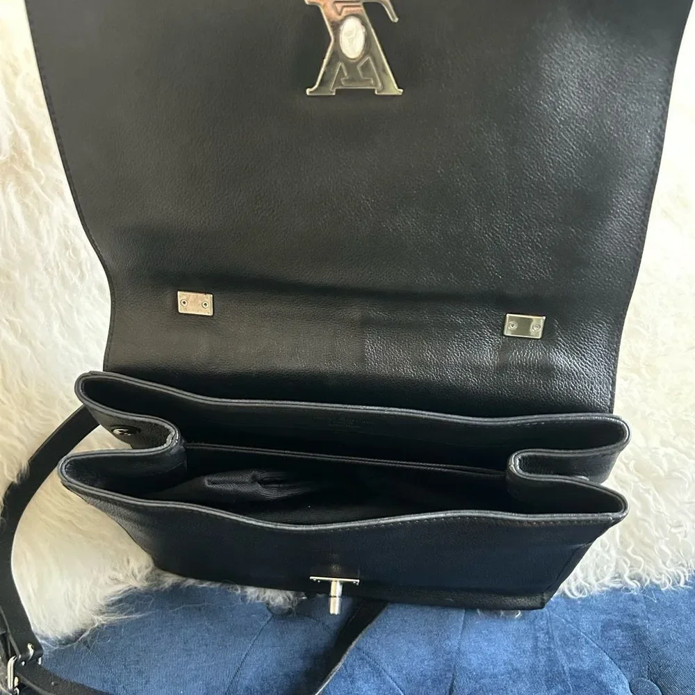 Louis Vuitton Taurillon Leather Lockme